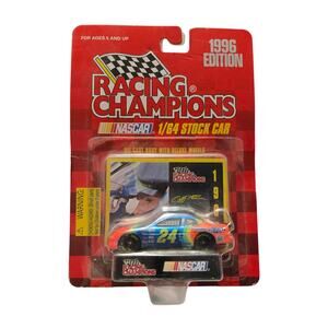Racing Champions 1996 Jeff Gordon #24 DuPont 1/64 Stock Car NIB Nascar Diecast